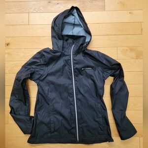 Columbia Women's Hooded Raincoat (Size: Medium)